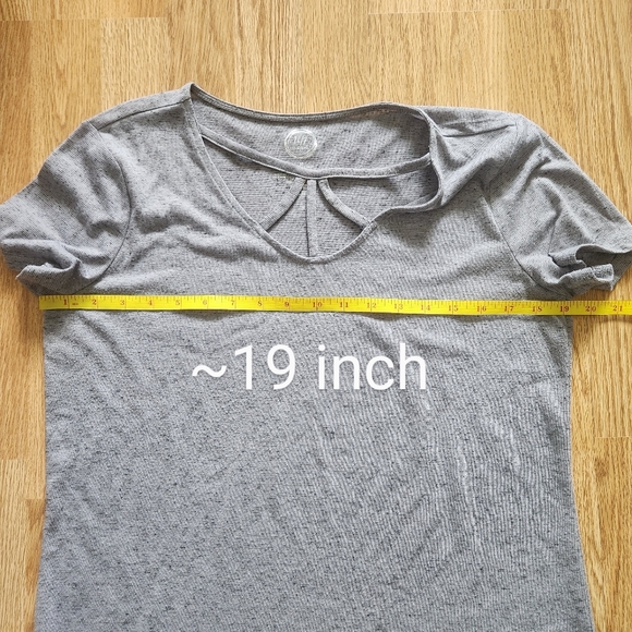 24/7 Maurices Top - Picture 5 of 6